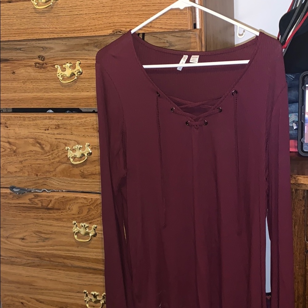 Bell sleeve women’s blouse size 14/16